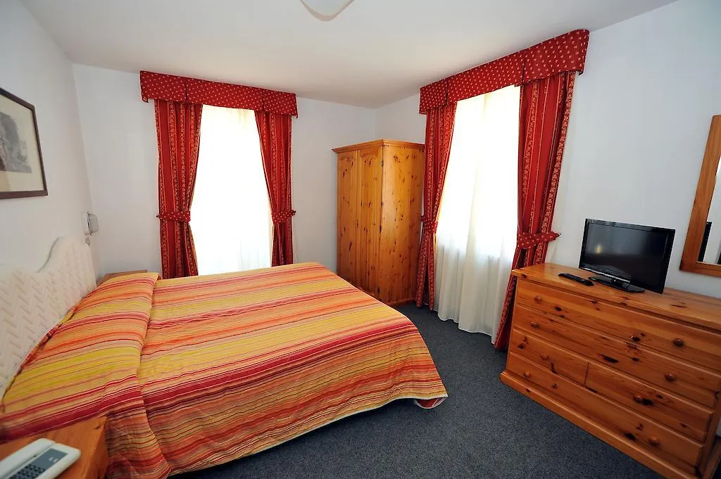 Hotel Capitani Bormio 3*,