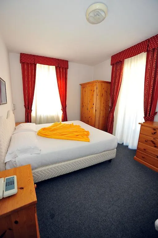 Hotel Capitani Bormio 3*,